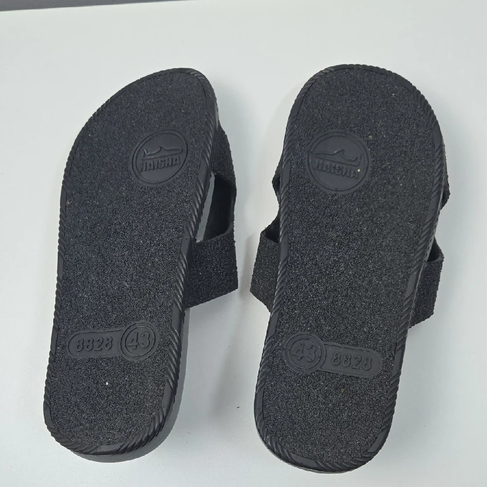 Rockin Black and Gray Slide Sandals